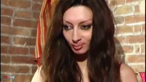 Angelina enseñando su cuerpo   photo 09