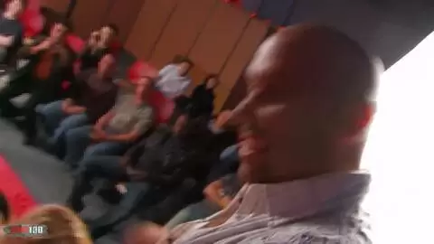 Krystal Wallas & Max Cortes en el salón erótico de Besancon photo 02