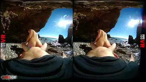 Follar su coño mojado en la playa photo 12