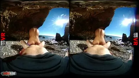 Follar su coño mojado en la playa photo 13