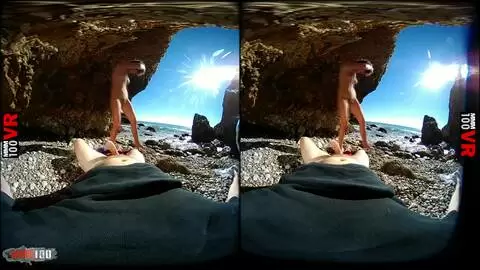 Follar su coño mojado en la playa photo 16