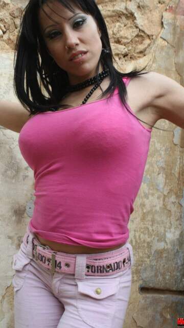 Gigi Love videos & photos