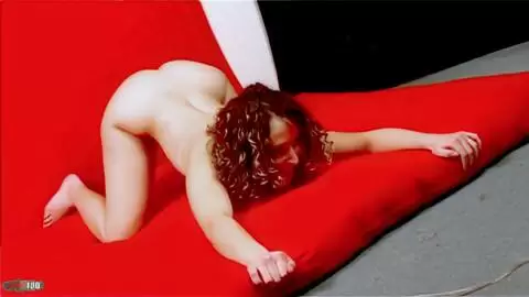 Sesión de fotos con la joven amateur francesa Jemi Sommer en jeans photo 13