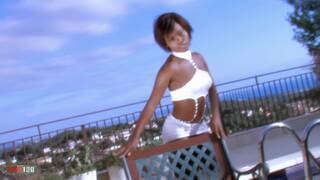 Juliana val desnudandose  en l