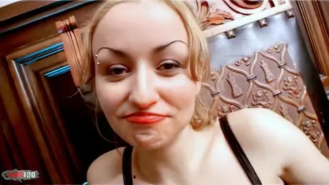 Krystal posando   photo 04