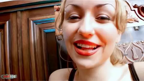 Krystal posando   photo 05