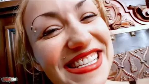 Krystal posando   photo 07