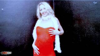 Lady margaux desnudandose  