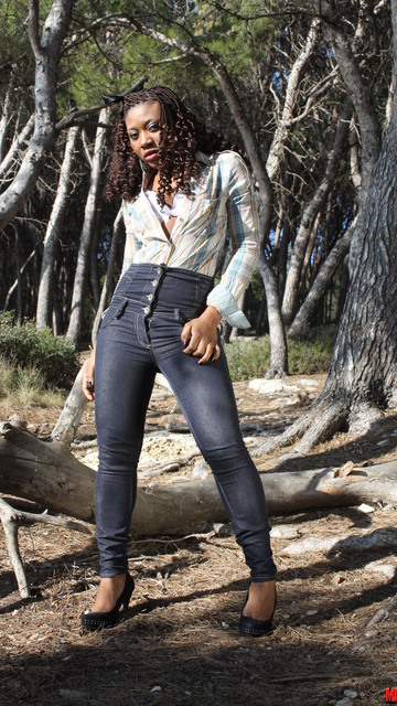 Nancy LOVE Foto Sexy Gratis #017