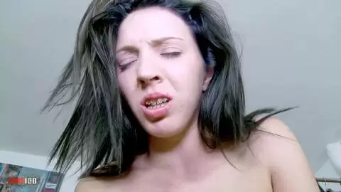 Follando duro a Pamela Sanchez mi nueva peluquera photo 11