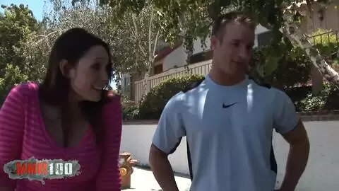 TJ Cummings le da una paliza profunda al coño peludo de Rucca Page photo 01