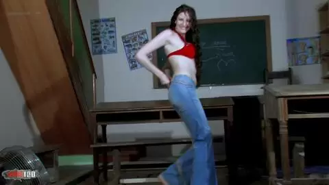 Sabrina Deep desnudandose   photo 03