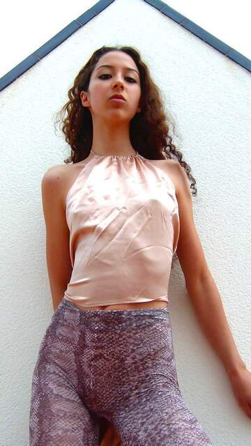 Safia Foto Sexy Gratis #032