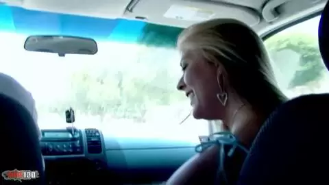 MILF tetona y peluda Joclyn Stone metida en su coño por una gran polla negra photo 03