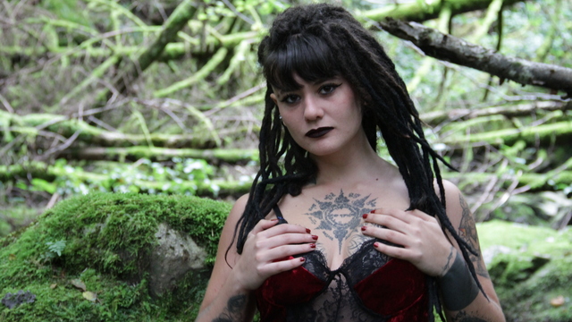 Agatha Dreadlocks Photo 1