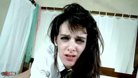 Castigada por ir a la escuela sin sujetador photo 13