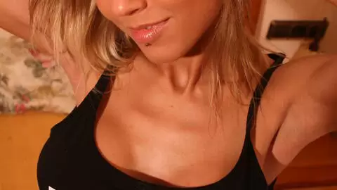 Alexia Vendome desnudandose   photo 16