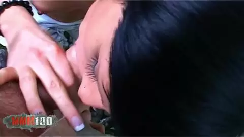 Nena francesa Alicia Dark follada por el culo por dinero - remasterizado photo 03