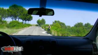 Parada de orina en el coche co