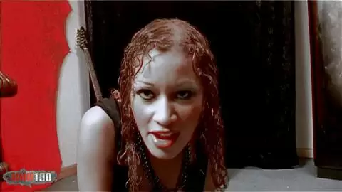 La magnífica árabe Alycia Lopez se desnuda en la webcam amateur photo 01