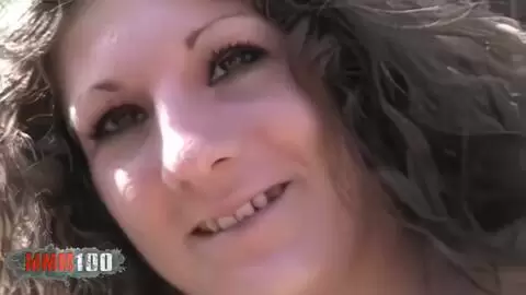 Alys Rebel follando al aire libre Making of photo 09