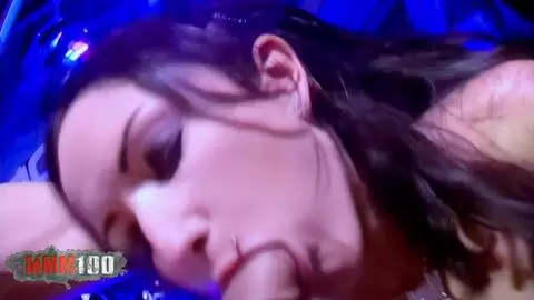 Sexo en público con Ana Martin en el salón erótico de Barcelona photo 06