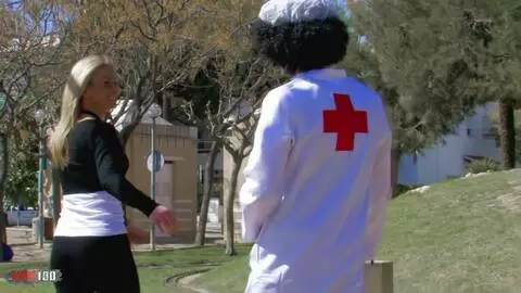 Hermosa rubia española Angélica Castro follada duro en un trío salvaje photo 01