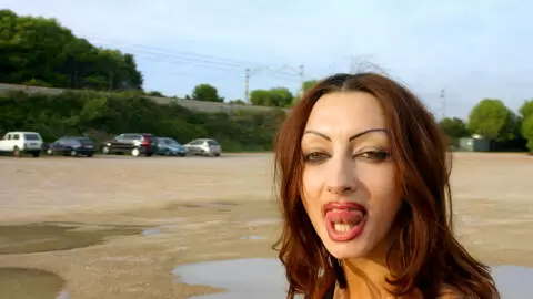 Angelina posando   photo 6