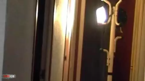 Angelina desnudandose   photo 16