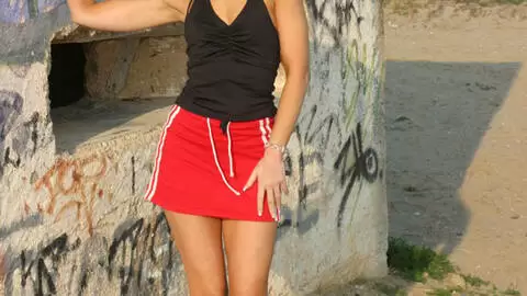 Angelina posando  photo 4