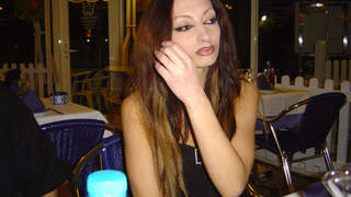 Angelina desnudandose 