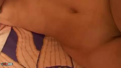 Angelina enseñando su cuerpo   photo 04