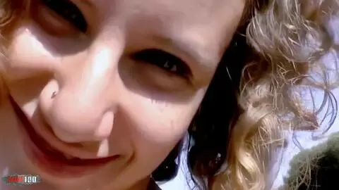 Anna desnudandose   photo 11