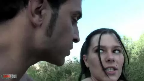 Ava Marteens follada por el culo en la camioneta photo 07