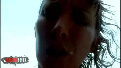 Ava Blonde es follada en la playa photo 09