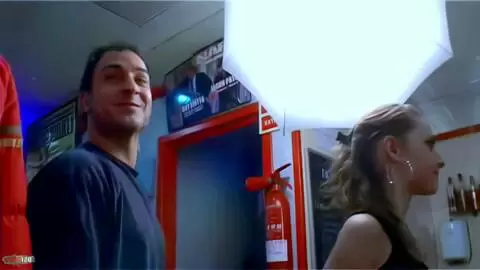 Se excita sobre las nalgas de la bella Axelle photo 11