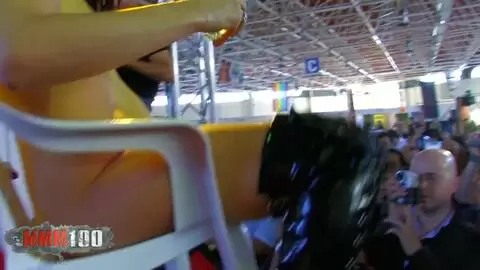 Show de Jessica Blue a FICEB 2010 photo 11