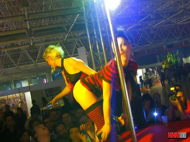 Show de Jordanne Kali y Milky a FICEB 2010 photo 1