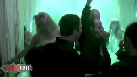 Fiesta loca en una discoteca de Besançon después de la feria erótica photo 05