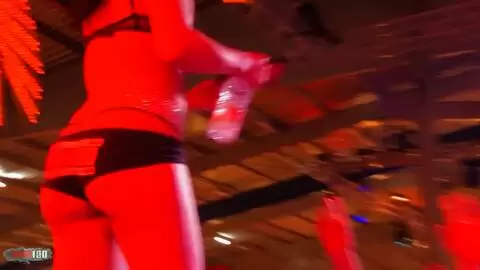 Show de Amelie Jolie y Shannya Tweeks a Besancon 2009 photo 04