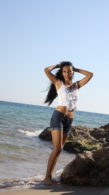 Bettina Kox Foto Sexy Gratis #002