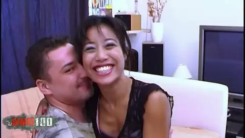 Hermosa joven asiática Betty Petite culo apretado follada por una gran polla Atila Corrida photo 01