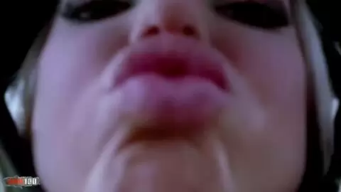 Hermosa rubia Brynn Tyler se la follan duro en su celda photo 02