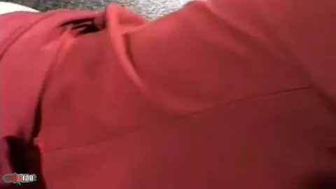 La guapa joven rubia de grandes tetas Calia B posa en el garaje photo 04