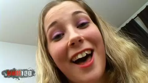 Primera escena con la gorda francesa Calia ofreciendo su gran culo photo 01