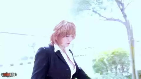 Madura con tetas grandes follada encima del sofa photo 01