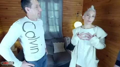 MILF francesa de pelo corto cumple su sueño con 3 pollas para ella al mismo tiempo photo 01