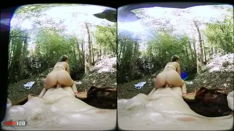 Follada de realidad virtual en 3D al aire libre con la milf francesa Charlie photo 08