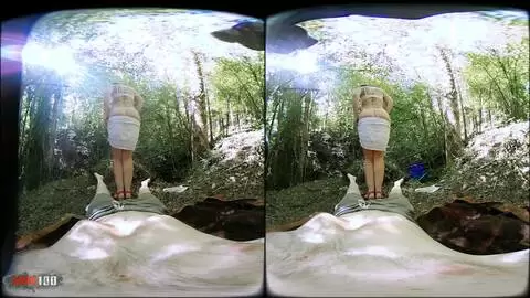 Follada de realidad virtual en 3D al aire libre con la milf francesa Charlie