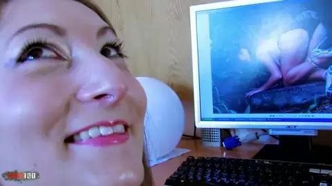 Juegos calientes en la oficina photo 01